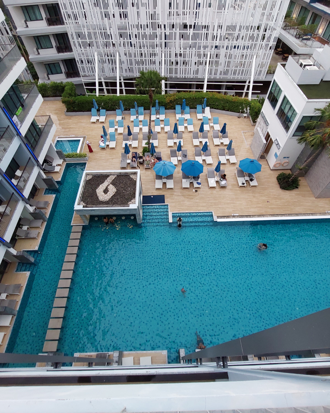 AD#CR3-F AT WESTGATE RESORT